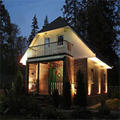 Светодиодная подсветка загородного дома