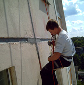 Заделка межблочных стыков осуществляется перед ремонтом отделки фасада