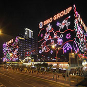 Новогоднее светодиодное оформление торговых центров способствует увеличению продаж