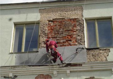ремонт фасада дома короедом