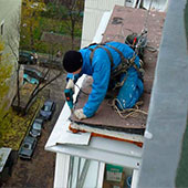 герметизация балконов цена